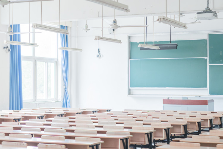 贵阳中专有学校